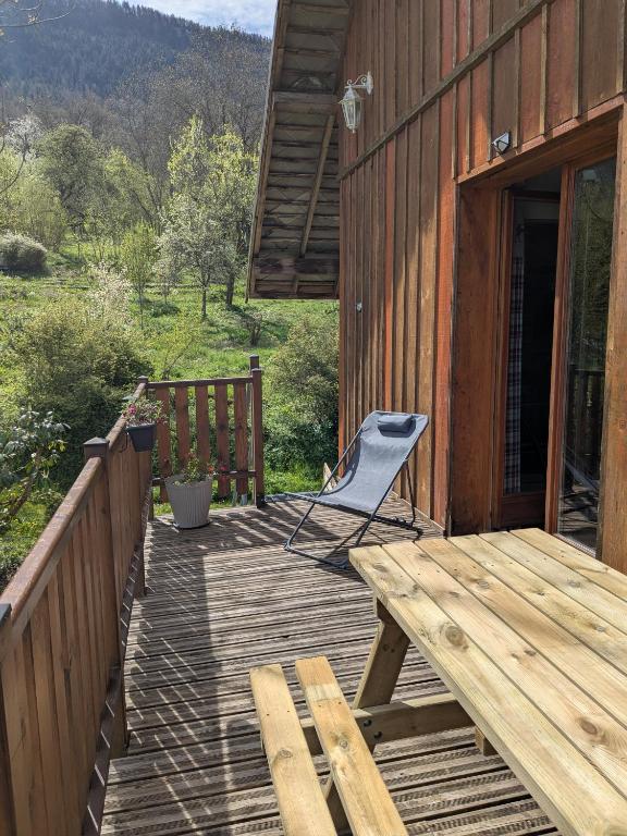 Terrasse, gîte La Grange